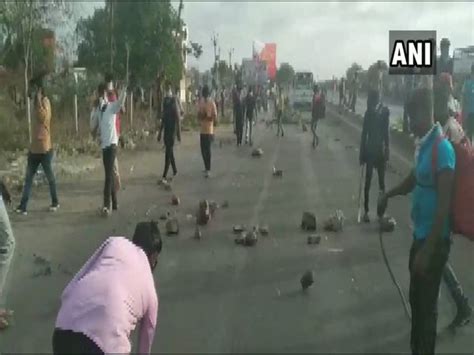 Migrants damage vehicles in Rajkot following wrong information about ...