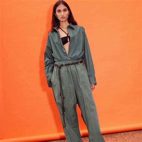 Who Really Owns T-Mobile In 2025? - ExpertBeacon