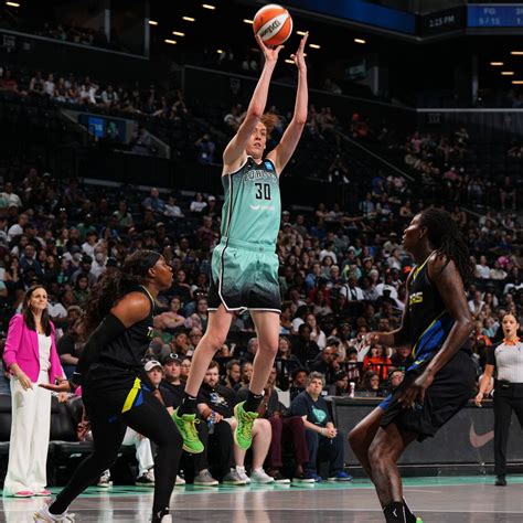 WNBA Fans Only on Twitter: "Breanna Stewart and Sabrina Ionescu combined for 54 points in the NY ...
