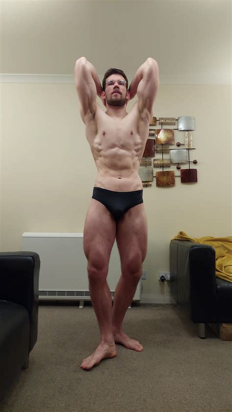 8 weeks out from first show - 6'4" / 207 lbs : r/bodybuilding