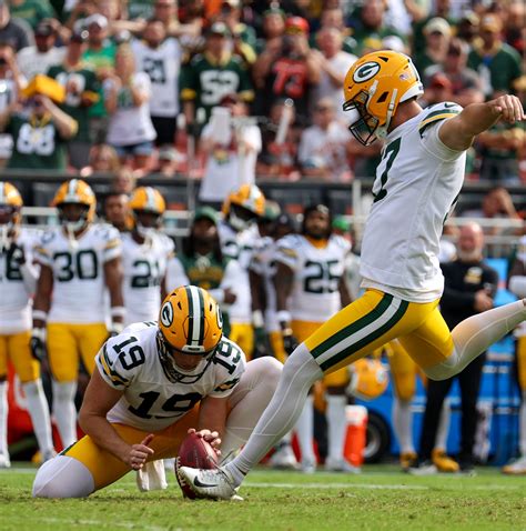 Green Bay Packers vs. Cleveland Browns Final Score: Blocked kick leads ...