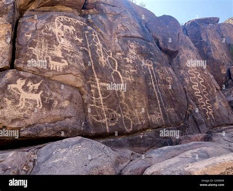 Native american rock art hi-res stock photography and images - Alamy