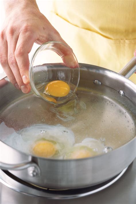 How Long To Poach An Egg In A Poaching Pan at Justin Finn blog