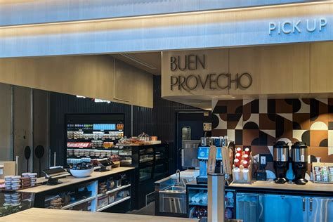 A complete guide to Capital One’s airport lounges: Everything to know ...