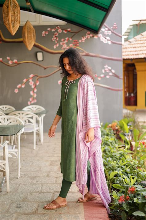 Buy Instore Ethnic Wear for Women | Anarkali Kurtis & Dresses