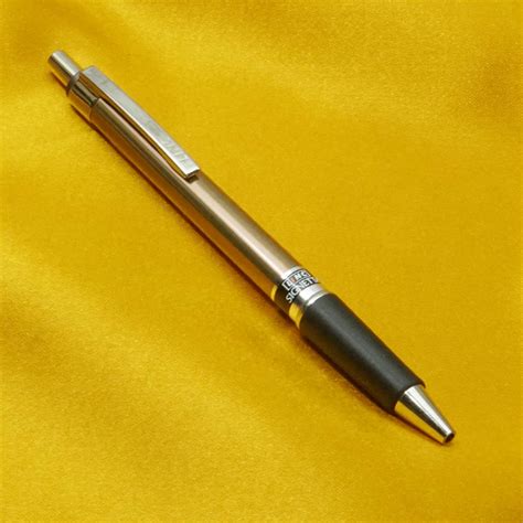 Linc Signetta Brown Color Body With Rubber Grip Holder Fine Tip Click ...