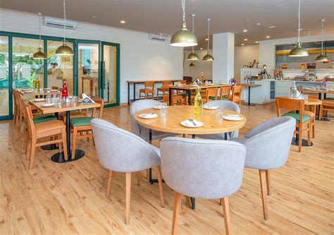 Best Cafes in AECS Layout | FF21