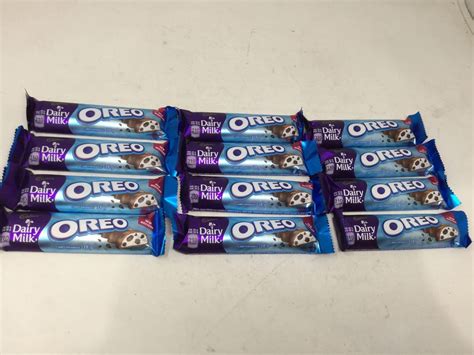 Cadbury Dairy Milk Oreo Candy Bars (12 x 38g)