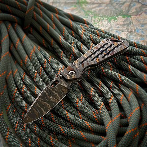 PROMETHEUS DESIGN WERX DEBUT THE SPD X STRIDER SMF VN TIGER STRIPE KNIFE