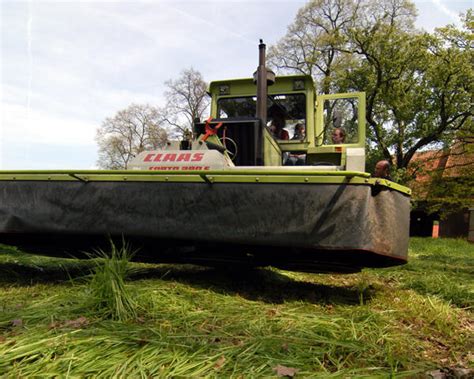Grausiger Fund: Frau mit Mähwerk überfahren | agrarheute.com