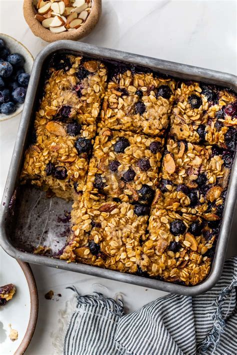 Straightforward Baked Oatmeal Is Good for Meal Prep Breakfasts! - The ...