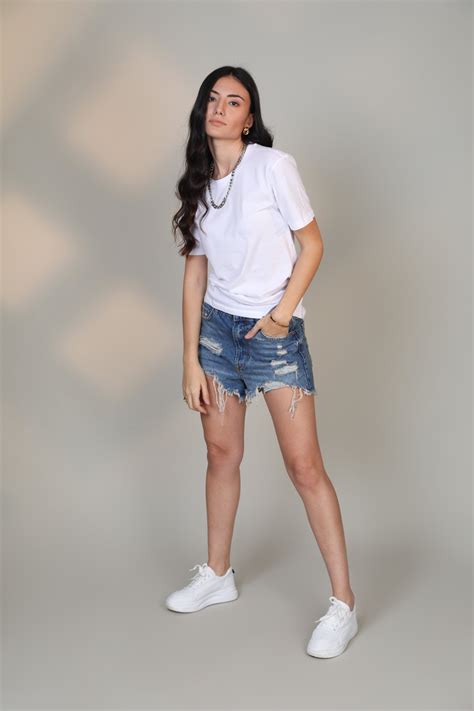 Women Short sleeve t-shirt White 100% Cotton Regular Plain Round Neck ...
