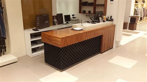 Cloth Shop Counter Design 的图像结果