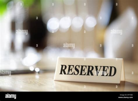 Restaurant Reserved Table Sign 的图像结果
