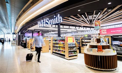 WH Smith delays annual results amid US accounting blunder