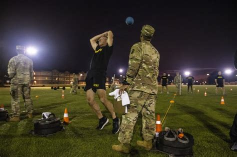 Army Reserve senior enlisted leaders tackle ACFT amid leadership ...