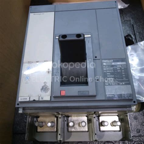 Jual MCCB Breaker Schneider NS1000 3P 1000A Manual Original Schneider ...