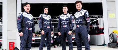 [中字] F1 2020生涯模式第一期 - 组建自己的车队 with Ben Tiametmarduk_哔哩哔哩_bilibili