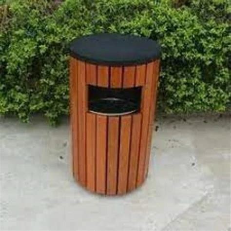 Stainless Steel Dustbin - Steel Dustbin, 7 L, SS 202, Pedal Lid ...
