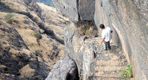 Summits of Courage: 10 Epic Fort Treks in Maharashtra for the Fearless ...