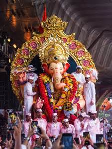 Ganesh Visarjan 2025: Mumbai Bids Emotional Farewell To Beloved Bappa ...