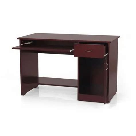 Wooden Computer Table 的图像结果