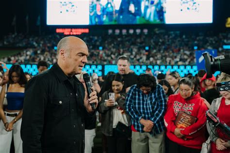 Greg Laurie leads Harvest Crusade at Angel Stadium in California, 6,500 ...