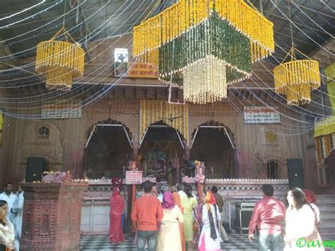 Sri Radhavallabh Vrindavan Temple, Mathura - Tripadvisor