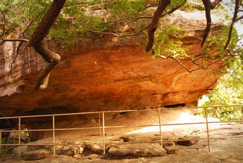 D'source Design Gallery on Bhimbetka Rock Shelter 3 - 1 - The Art of ...