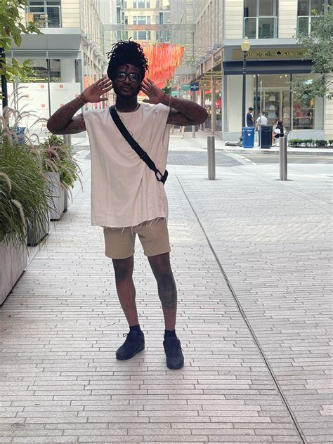 TW Pornstars - 2 pic. Dwayne Mckell. Twitter. Live a little 🙌🏿. 3:53 PM - 2 Aug 2021