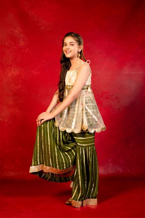 Girls Green Floral Sharara set – Jilmil