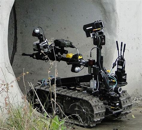 Most Advanced Military Robots 的图像结果