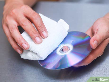 Clean CD Disc with Toothpaste 的图像结果