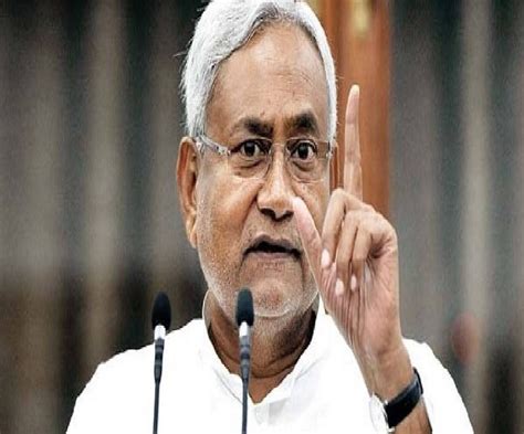 To 'maintain decorum', Bihar govt bans jeans, t-shirts at Secretariat ...