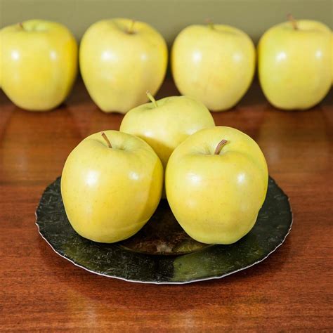 Golden Delicious Apple Nutrition