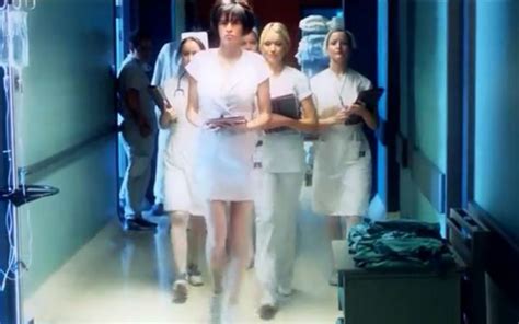 惊悚悬疑片《护士3D》看完这部电影你还敢娶漂亮护士当老婆吗？_哔哩哔哩 (゜-゜)つロ 干杯~-bilibili