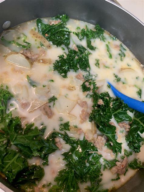 Copycat Olive Garden Zuppa Toscana, made with all Aldi ingredients. I ...