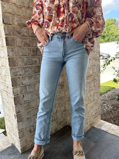Clean Denim Straight Just Black Denim Jeans – Anderson Ave boutique