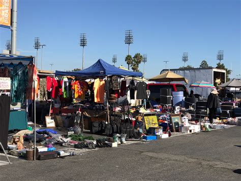 Are Dogs Allowed At Costa Mesa Swap Meet