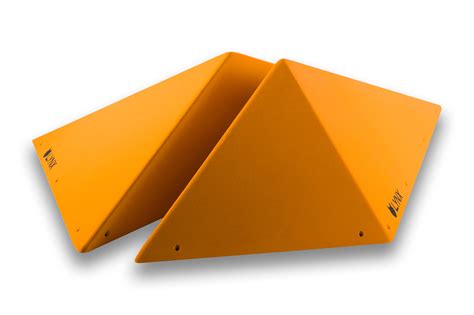 Lynx Kites L16-W plywood volume - The Holds Gallery