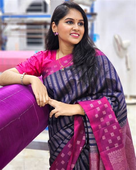 Sonorous Navy Blue Soft Silk Saree With Posh Blouse Piece – SilkFolks