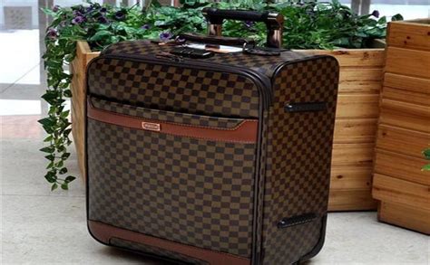 旅行箱包_厂家 logo图案定做全铝框行李箱批发礼品旅行箱包 - 阿里巴巴