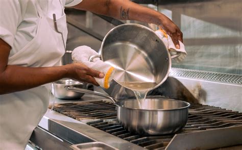 The Ultimate Guide to Frying Pan Sizes - Made In Cookware - UK