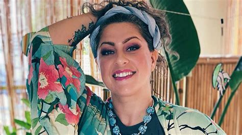 American Pickers' Danielle Colby goes nearly nude in bra and thong in ...