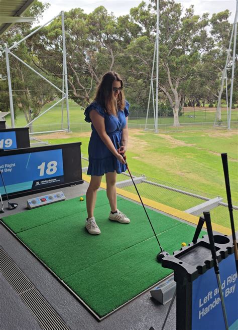 Golf Course Driving Range 的图像结果