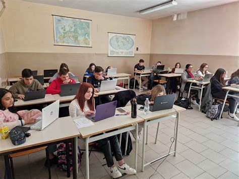 “Programmo e invento” all’I.I.S. Guglielmo Marconi di Tortona (AL ...