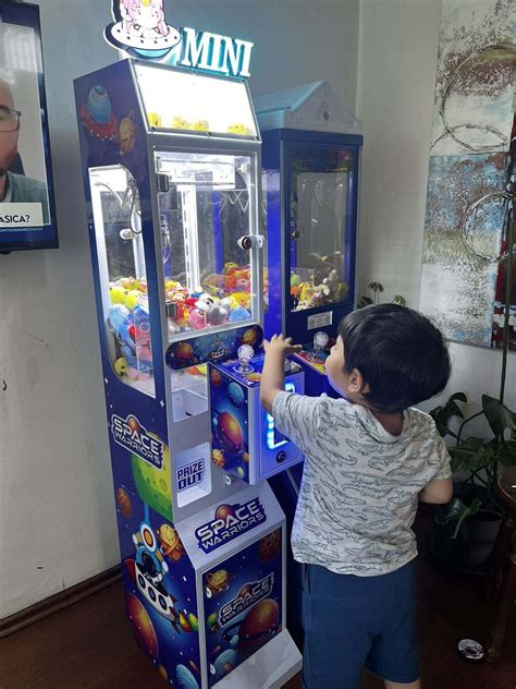 Mini Arcade Claw Machine 的图像结果