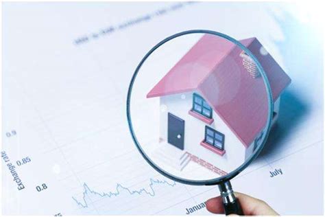 二手房评估一般使用的是房产市场比较法，就是参考同个楼盘在售房屋的出售价格及同类型房屋的实际成交价格，预估出某个二手房的价值，评估过程中还需结合 ...