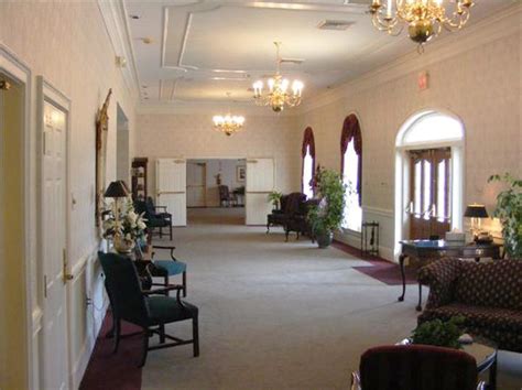 Mowell Funeral Home & Cremation Service - Peachtree City, GA