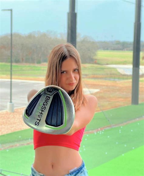 Jiji Wonder | Cartoon profile pics, Cute selfie ideas, Funny laugh